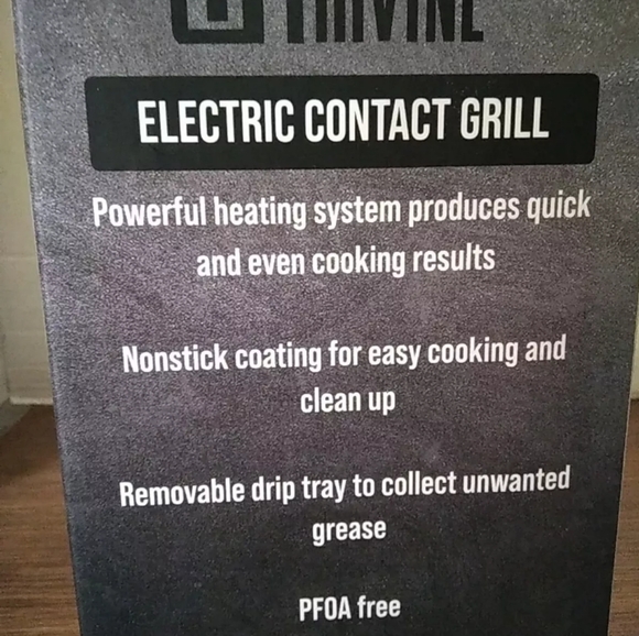 Robert Irvine 750 Watt Electric Contact Grill - Picture 2 of 2